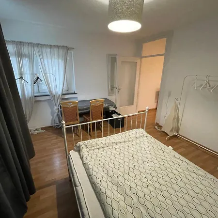 Moeblierte Zwei Zimmer Wohnung In Koeln Ost Lejlighed Köln