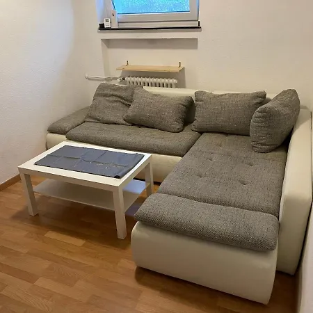 Moeblierte Zwei Zimmer Wohnung In Koeln Ost Lejlighed